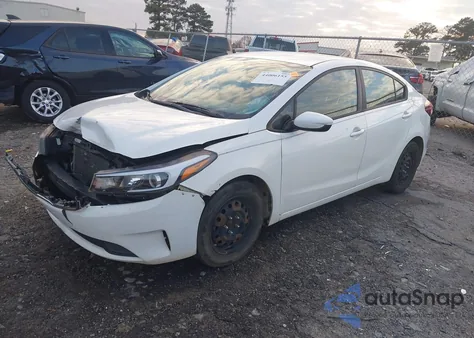 2017 Kia Forte Lx z USA, uszkodzony, nr VIN 3KPFK4A75HE094483